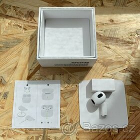 Apple Airpods 3. generace, náhradní sluchátko (L) (R) - 1