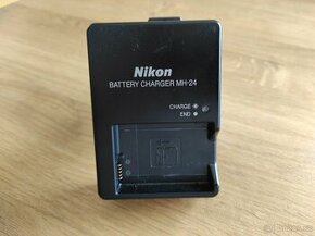 Originální nabíječka Nikon MH-24 pro Nikon EN-EL14