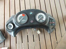 BMW 650 F - tachometr