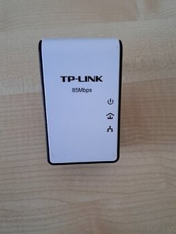 Adaptér pro internet v zásuvce