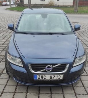 Prodám Volvo S40 D2, r. 2011 pravidelně servisováno