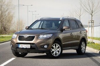 Hyundai Santa Fe 2,2 CRDi Premium A/T 4x4 /AJ NA SPLÁTKY/
