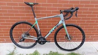 Karbonová silnička CUBE Attain GTC, Shimano 105, vel. 58