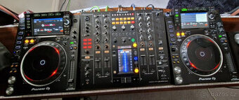 Pioneer 2000nxs2 x2 DJM 2000nxs