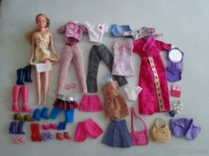 Panenka Barbie. Auto Barbie.