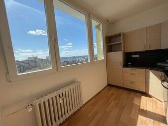 PRONÁJEM BYTU 1+1 BRNO - LESNÁ