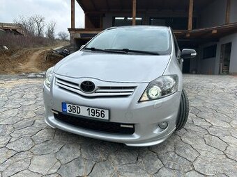 UNIKÁTNÍ TOYOTA AURIS V ÚPRAVĚ BEMANI-SPORT.VERZE
