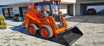 Smykom riadený nakladač Locust 753
