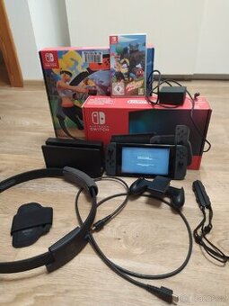 Prodám Nintendo Switch + Hra Ring Fit Adventrue