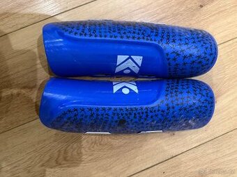 Závodní juniorské lyžařské chrániče Kerma 31cm