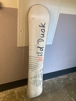 Starší snowboard vel.158