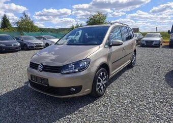 Volkswagen Touran 1.6 TDI 7 Míst, Panorama nafta manuál
