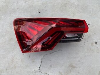 ŠKODA OCTAVIA IV 2020-2024 SVĚTLO LEVÉ ZADNÍ