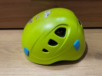 Dětská horolezecká přilba značky PETZL