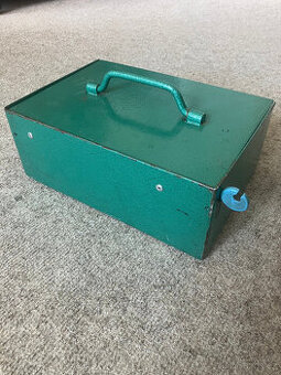 Starý malý trezor - pokladna