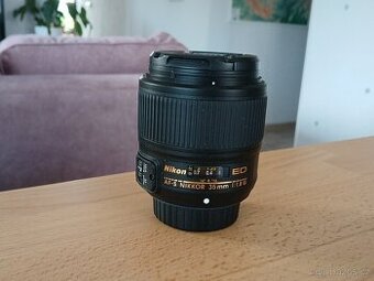 Nikon 35mm 1.8 af-s fx fullframe Nikkor f/1.8 originální kra
