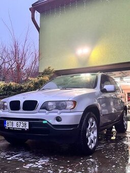 BMW X5 3.0i e53