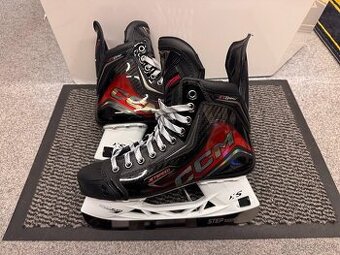 BRUSLE CCM FT8 PRO JETSPEED  vel. 44/8,5 REGULAR