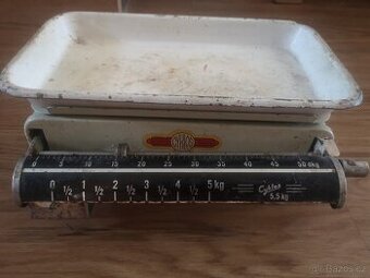 Stará kuchyňská váha