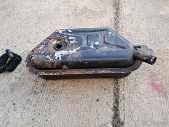 Wartburg 353 nádrž