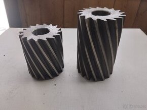 Válcové frézy a koník s hrotem