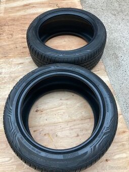 Pneumatiky celoroční pneu 235/45/17