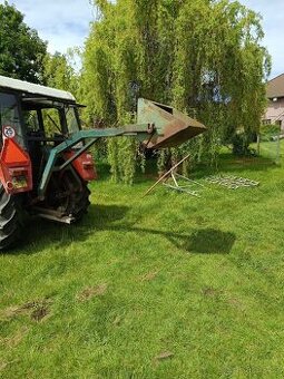 Nakladač do třetího bodu , zadní nakladač