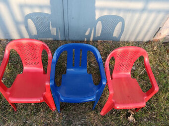 Prodám dětské plastové židličky