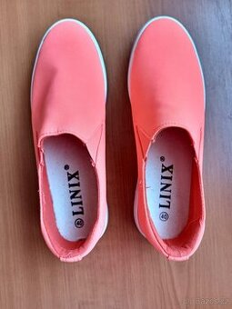 Lehká dámská obuv, vel. 40