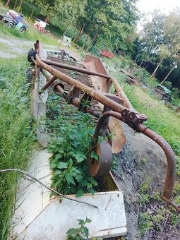 Tek Zetor na brambory