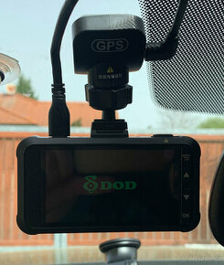 Autokamera DOD GS980D s GPS - Dual 4K+1K