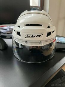 Profi hokejová helma CCM Vector v10