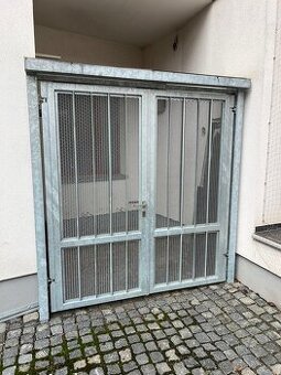 DVOUKŘÍDLÉ DVEŘE S RÁMEM-VRATA BRÁNA-ŽÁROVĚ ZINKOVÁNO VELMI