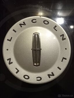 Pokličky kol Lincoln Navigator