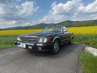 Mercedes SL 560 R107 W107