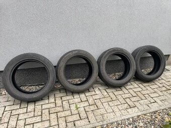 Pneu 255/55/19 letní