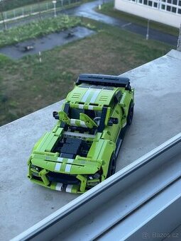 Lego ford mustang - 1