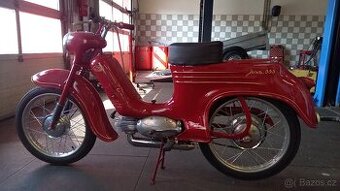 Jawa pionyr 555