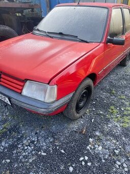 Peugeot 205