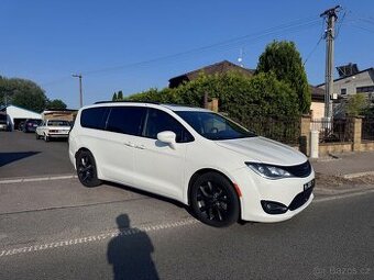 Chrysler Pacifica 3,6 S Sunroof Navi DVD LPG Limited 2019