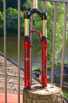 vidlice manitou Black Super 100/120, AIR