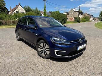E golf 100 kw 36 kW baterie najeto 73500 km