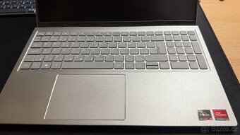 DELL INSPIRON 5515 - AMD RYZEN 5700U