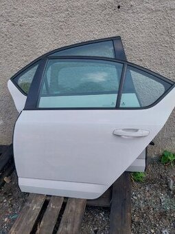 Škoda octavia 3 iii leve zadni dvere LF9E
