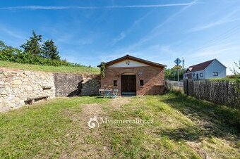 Prodej cihlového vinného sklepa 82 m², na vlastním pozemku o