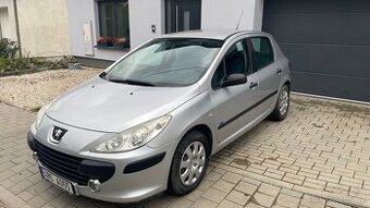 Peugeot 307, původ ČR, 2. Majitel, tažné, bez koroze