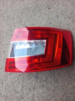 Škoda Octavia III liftback PZ světlo