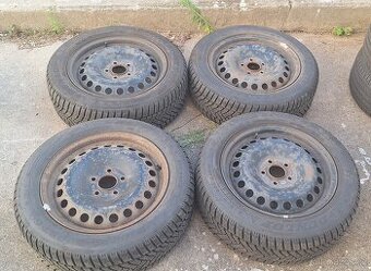 Kola a zimní pneu Ford 16"