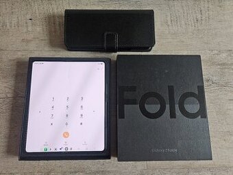 Samsung Galaxy Z Fold 4