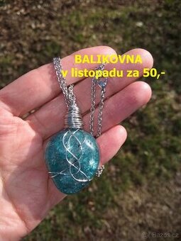 Modrý apatit na řetízku